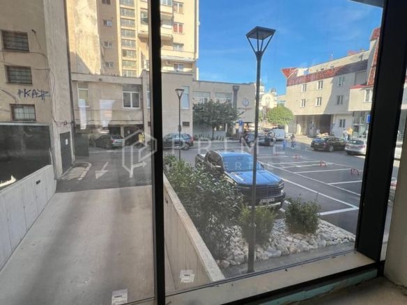 Spațiu comercial premium de închiriat, 400 mp, ultracentral Tg. Mureș