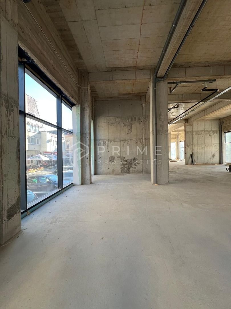 anBn-13557 Spațiu comercial premium de închiriat, 400 mp, ultracentral Tg. Mureș