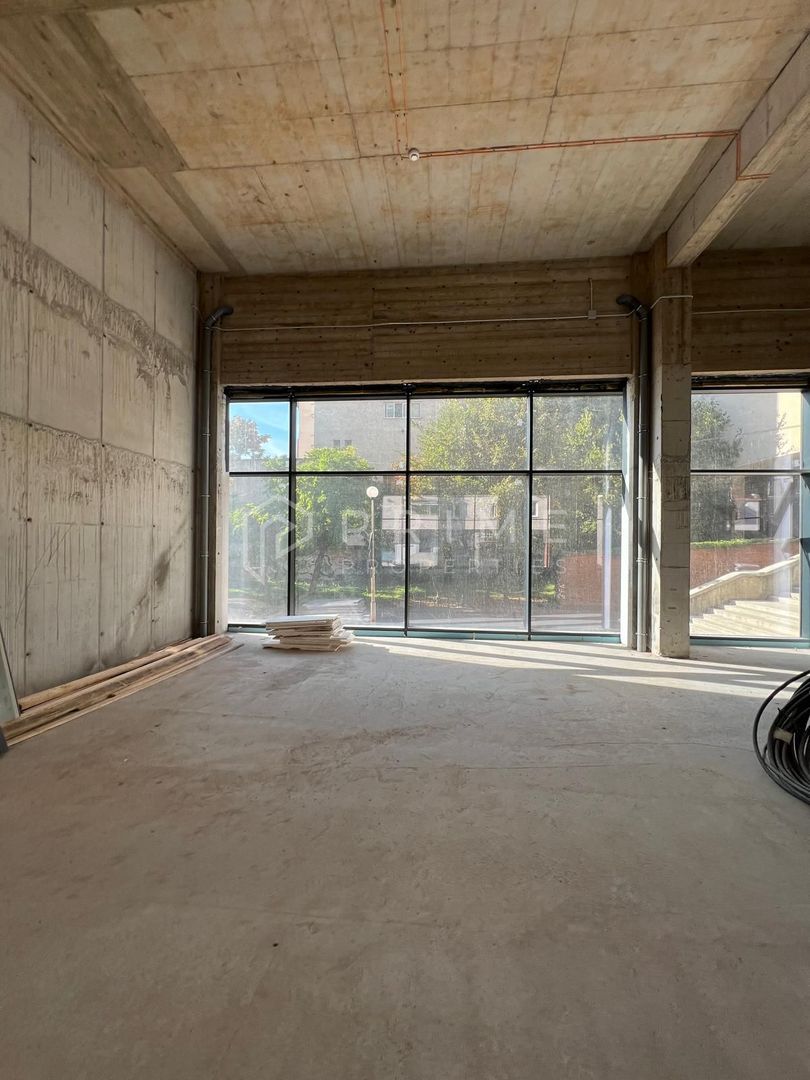 anBn-13558 Spațiu comercial premium de închiriat, 400 mp, ultracentral Tg. Mureș