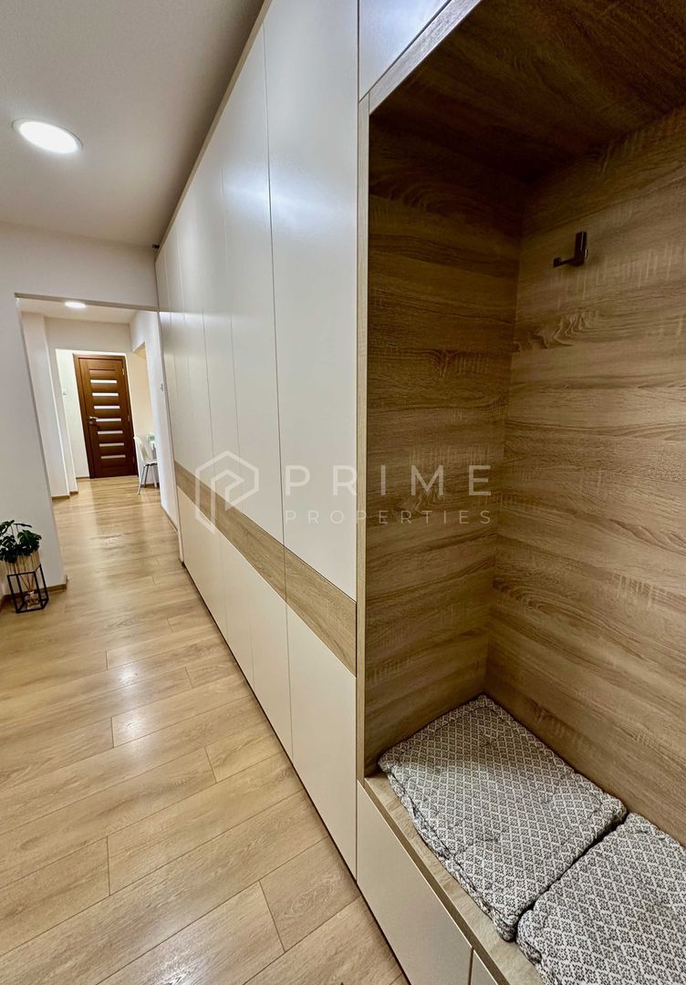 Apartament cu 3 camere + garaj în Tudor