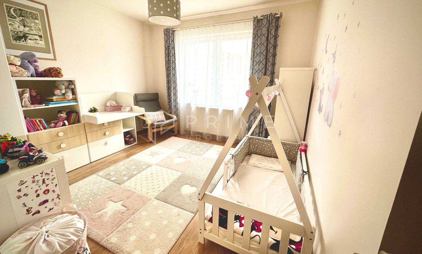 Apartament cu 3 camere + garaj în Tudor
