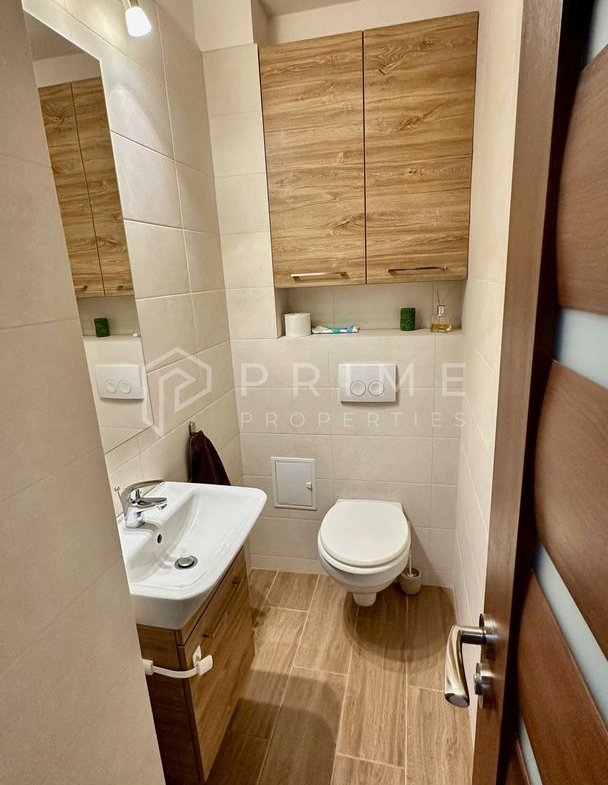 Apartament cu 3 camere + garaj în Tudor
