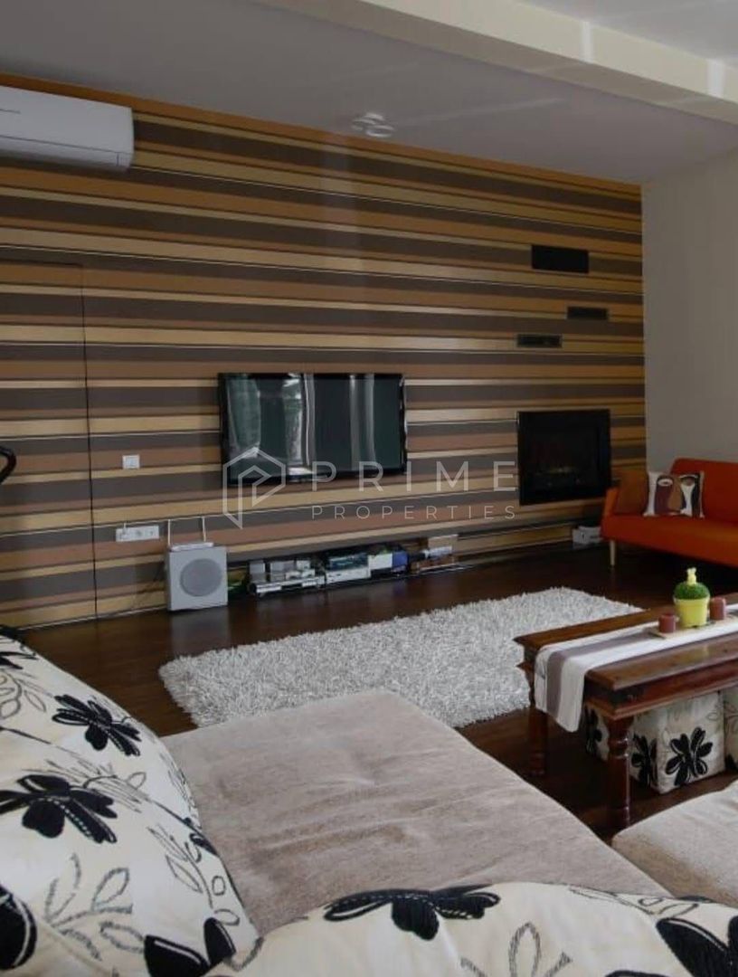 Vilă cu design și dotări deosebite de vânzare