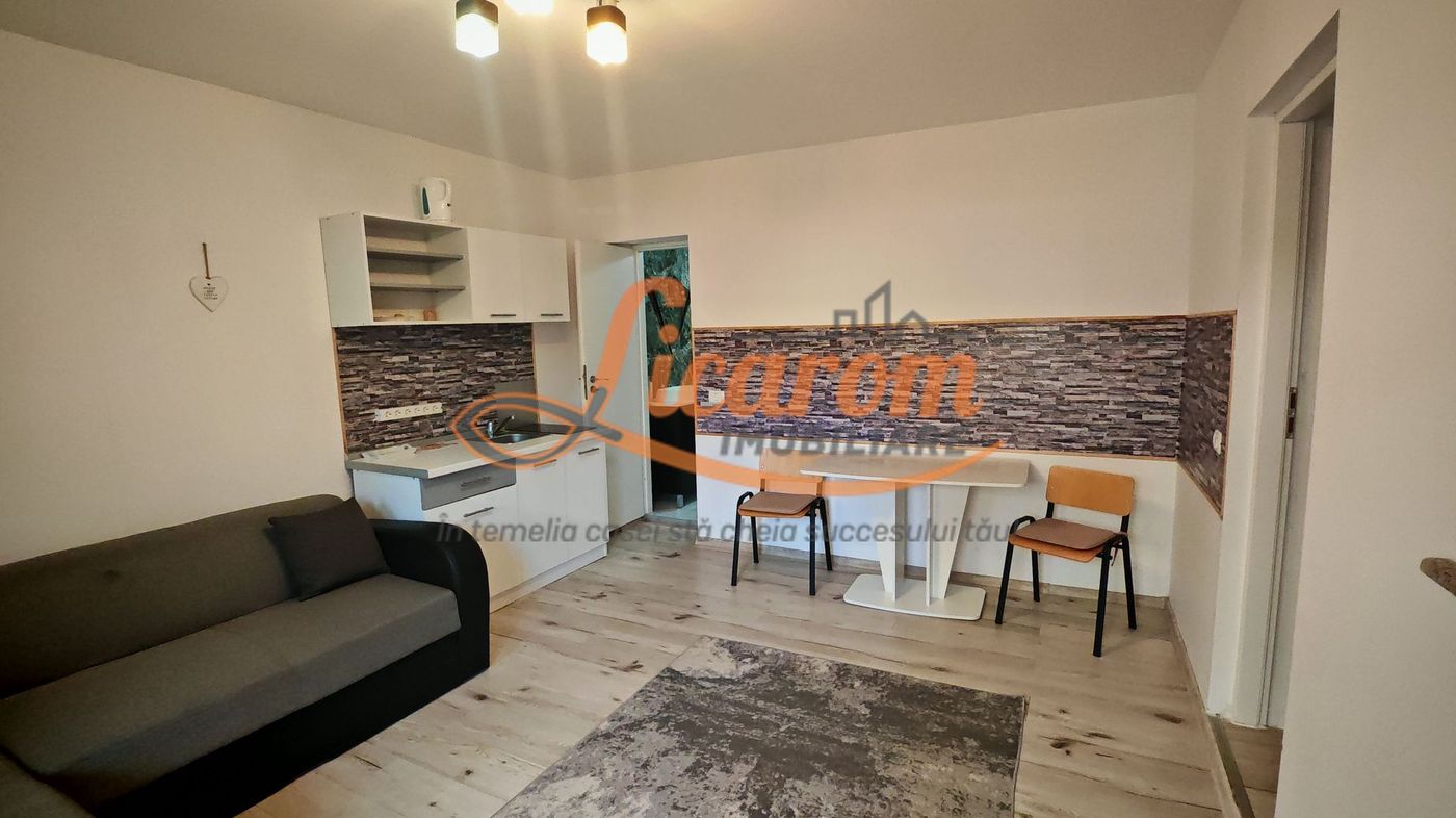 Vila 10 camere,pretabil compartimentare in 2 unitati separate,ASTRA.