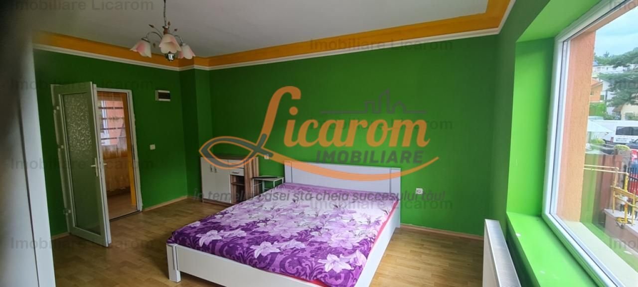 anBn-13769 Casa individuala cu 2 apartamente, 6 camere,teren 403 mp,ASTRA.