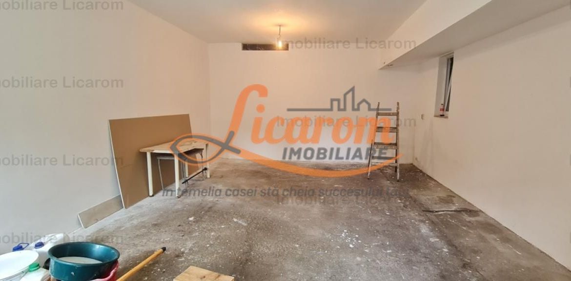 Casa individuala cu 2 apartamente, 6 camere,teren 403 mp,ASTRA.