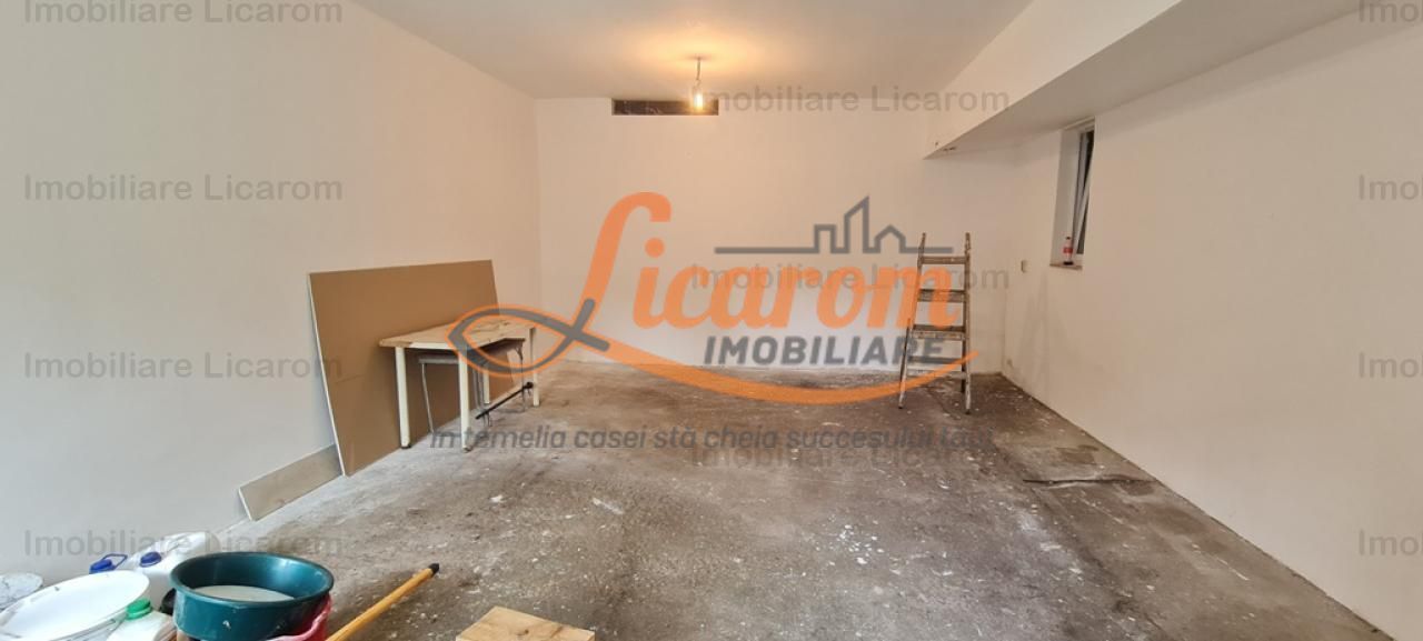 anBn-13770 Casa individuala cu 2 apartamente, 6 camere,teren 403 mp,ASTRA.