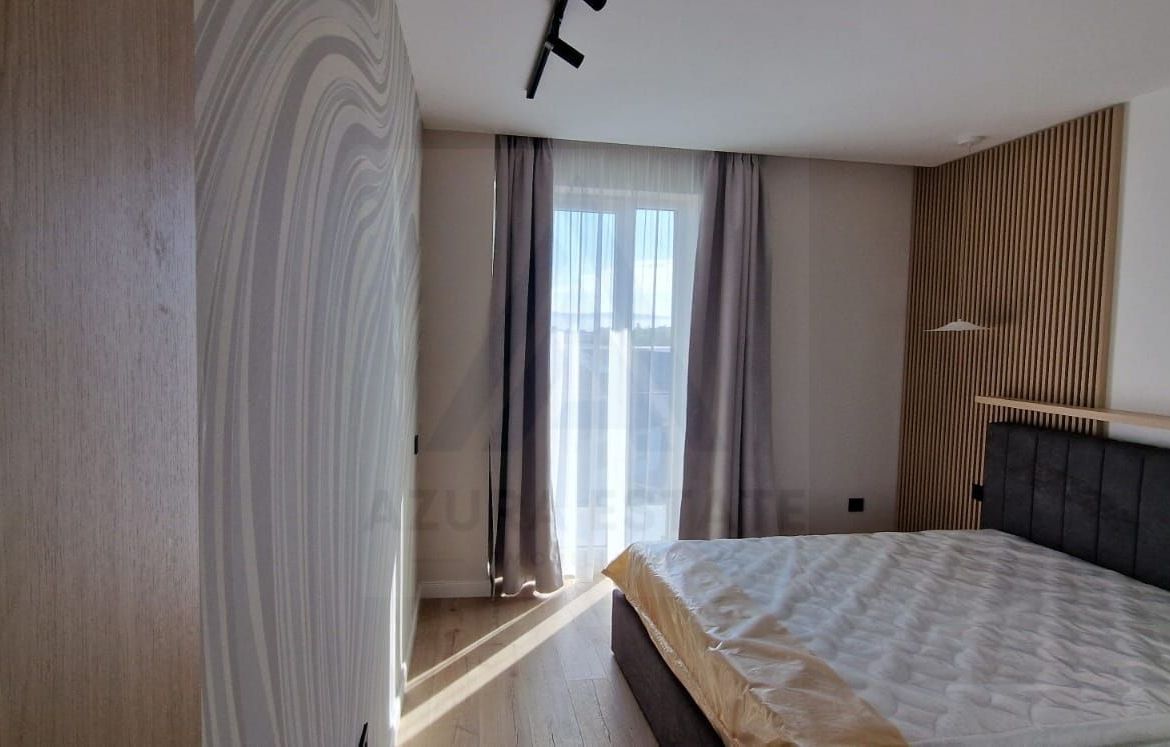Apartament lux 80 mp utili 3 camere 2 bai si parcare subterana