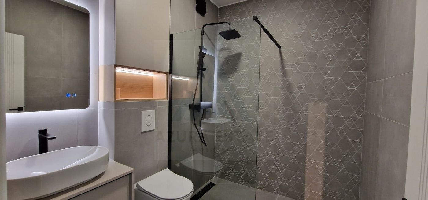 Apartament lux 80 mp utili 3 camere 2 bai si parcare subterana