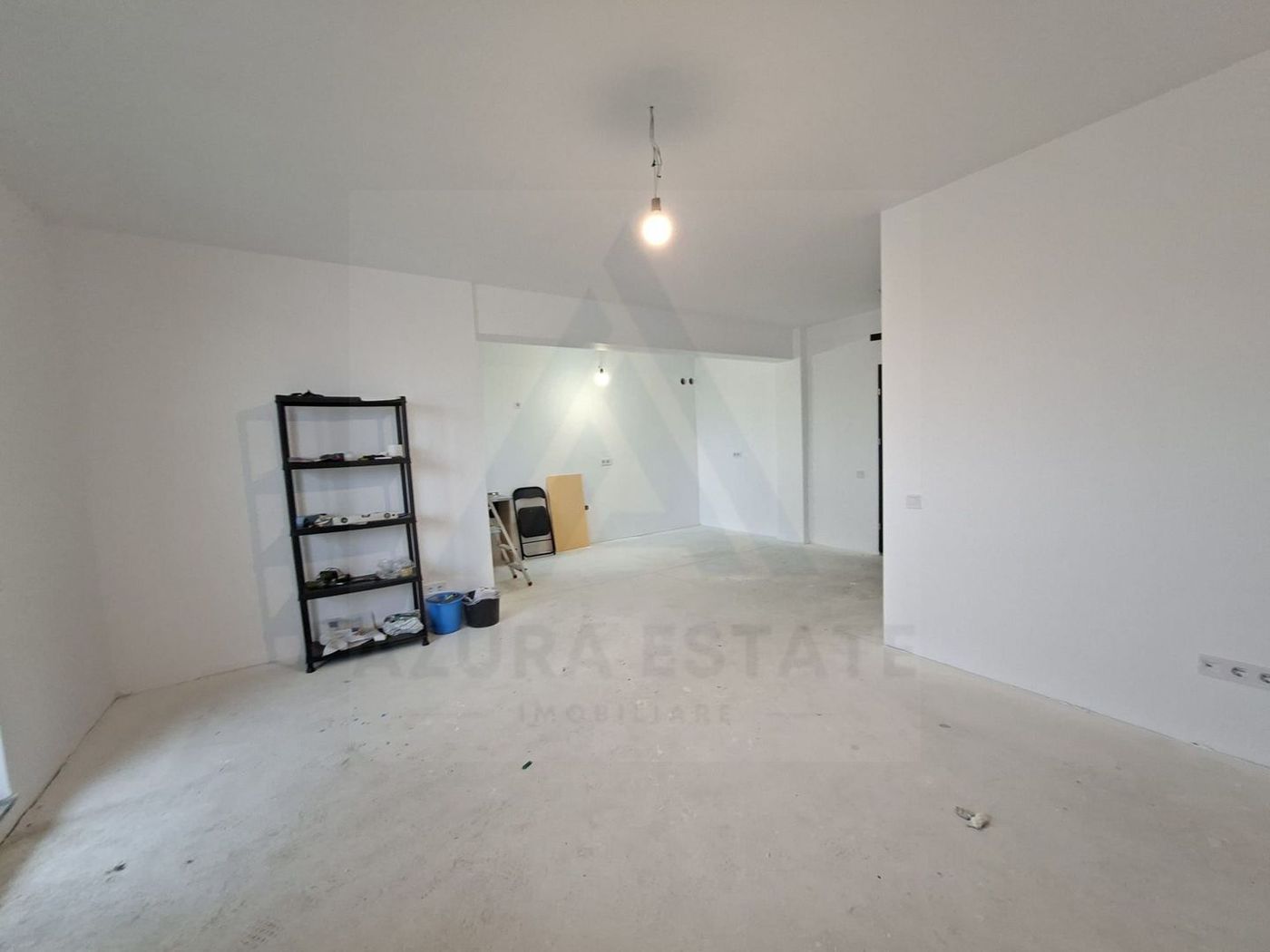 Studio 37.5 mp utili cu balcon 7.3 mp si baie generosa in zona Rahovei