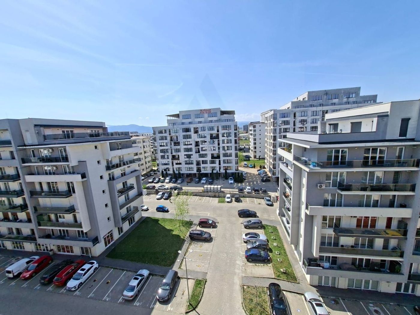 Penthouse modern 101 mp 2 bai terase 40 mp si 2 parcari pe Dna Stanca