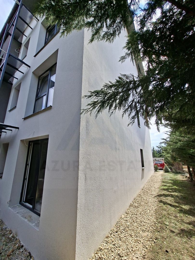 Apartament premium 68.4 mp utili 3 camere 2 bai etaj 1 in Cristian