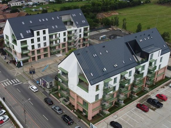 Apartament premium 2 camere vedere spre lac lift si parcare in Tiglari