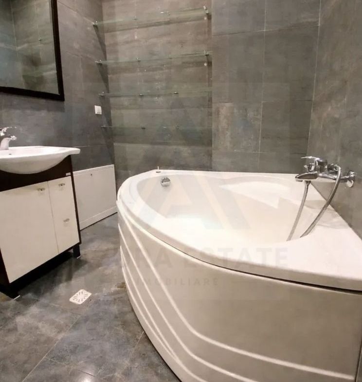 Apartament 3 camere 84.5 mp utili parcare subterana pe Calea Dumbravii