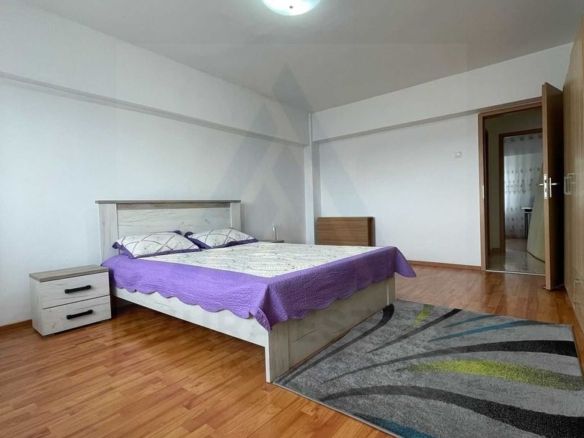 Apartament 3 camere 76 mp utili 2 bai balcon 11 mp si lift in Turnisor