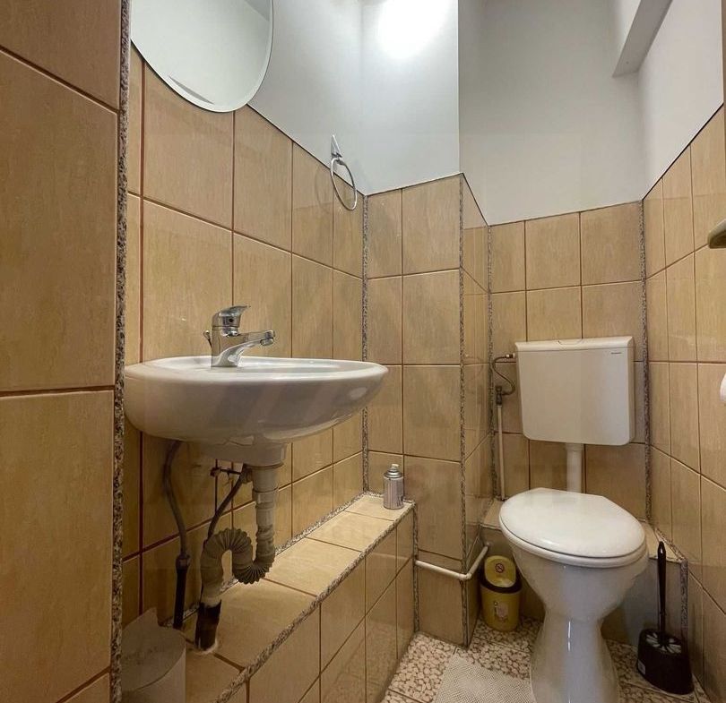 Apartament 3 camere de inchiriat