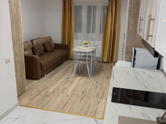 Studio complet mobilat etaj 1 zona Lazaret