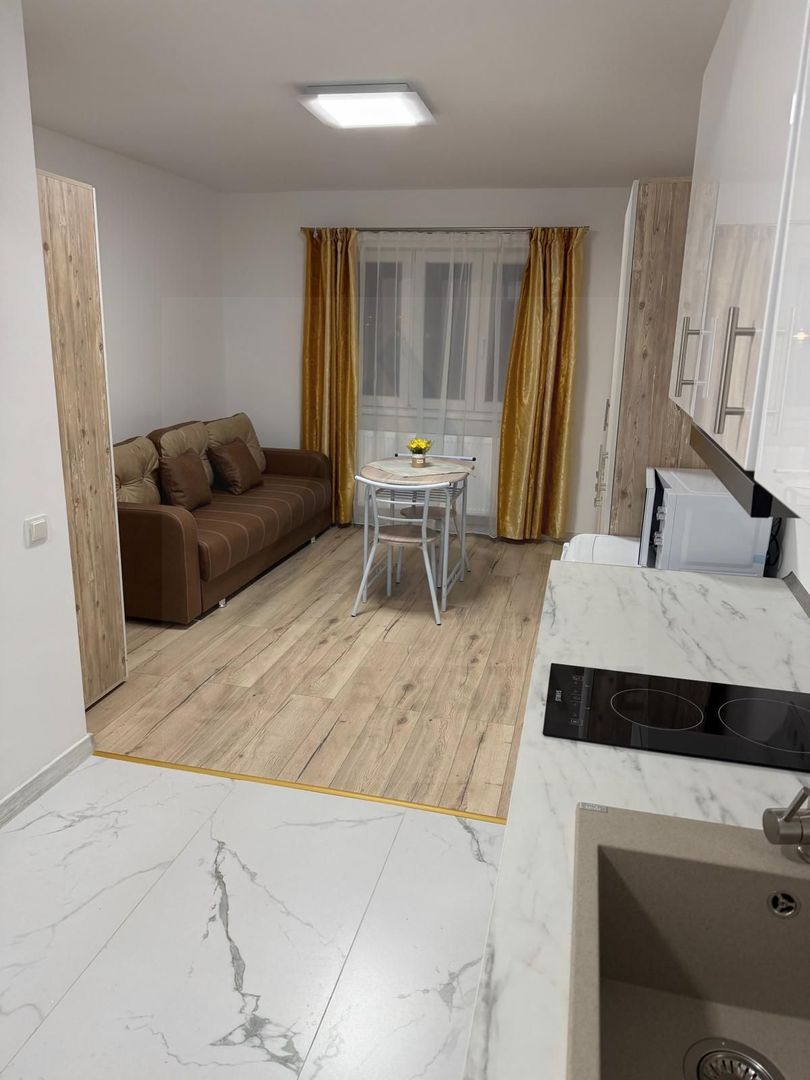 Studio complet mobilat etaj 1 zona Lazaret