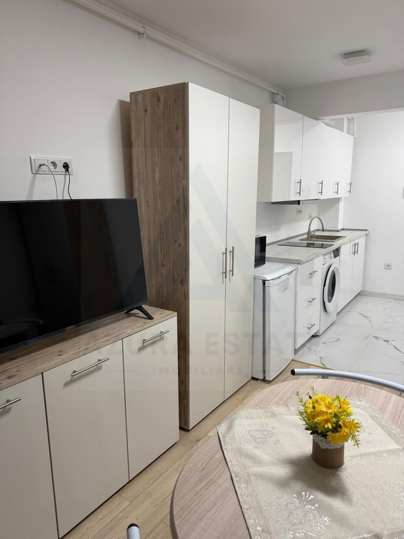 Studio complet mobilat etaj 1 zona Lazaret