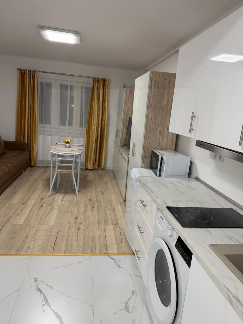 Studio complet mobilat etaj 1 zona Lazaret