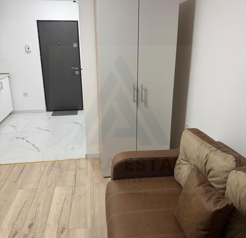 Studio complet mobilat etaj 1 zona Lazaret