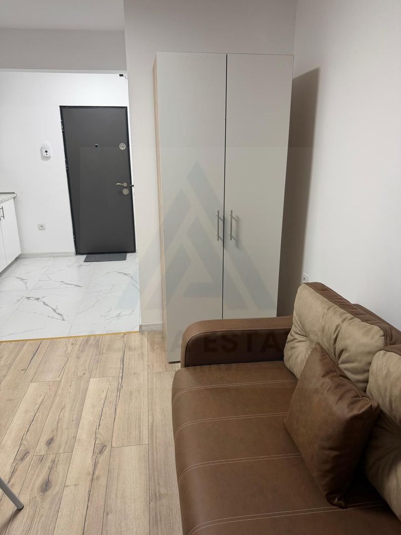 Studio complet mobilat etaj 1 zona Lazaret