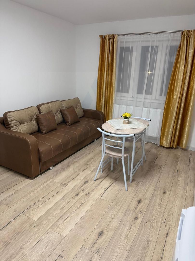 Studio complet mobilat etaj 1 zona Lazaret