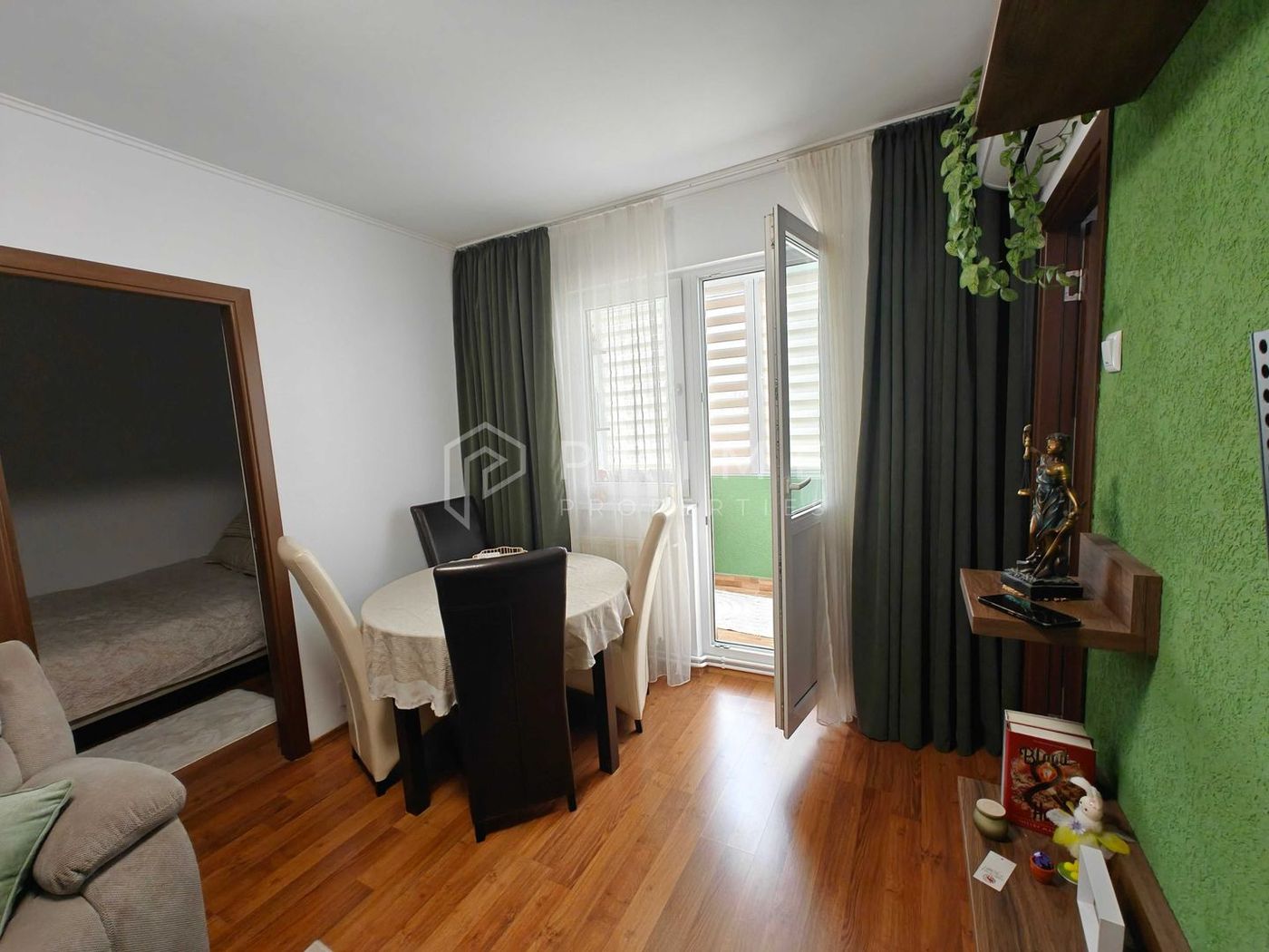 Apartament cu 2 camere, mobilat și renovat – Zona Dâmbul Pietros