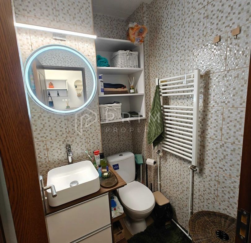 Apartament cu 2 camere, mobilat și renovat – Zona Dâmbul Pietros