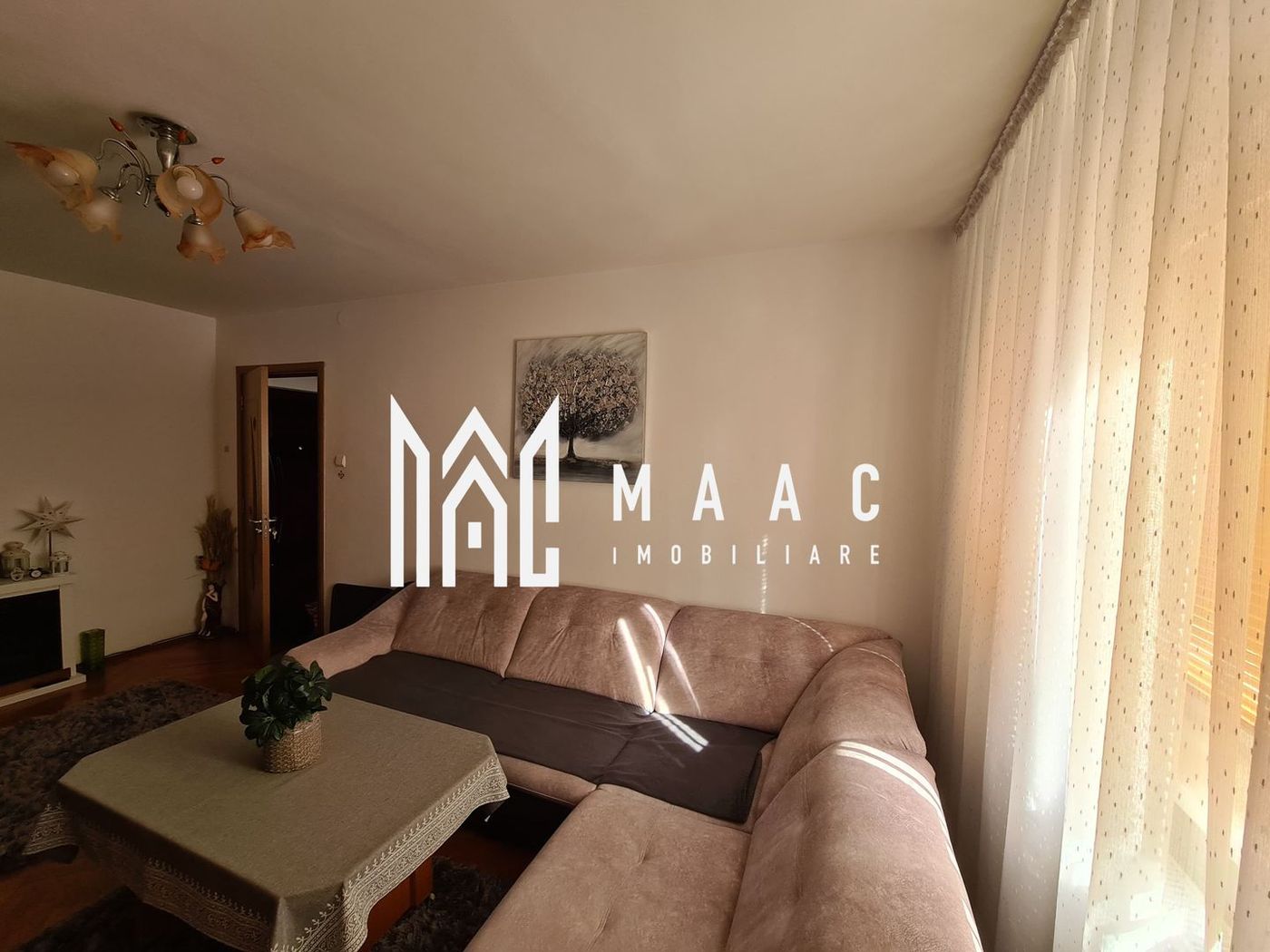 Apartament 3 camere | Etaj intermediar | Balcon | Lift | Vasile Aaron