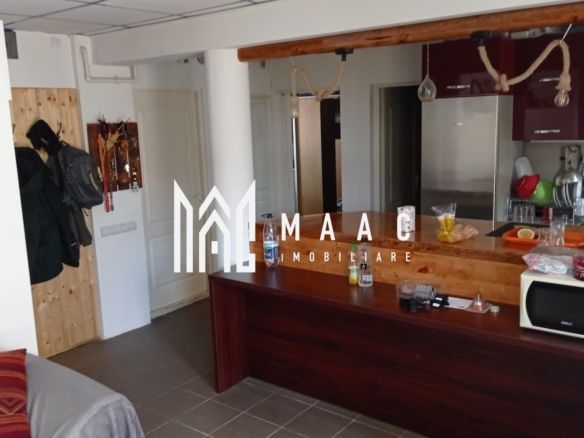 Apartament 3 camere I Curte I Spatiu comercial I Cedonia