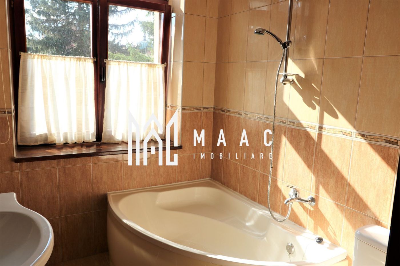 Apartament 2 camere |  82 mp utili | pietonala N. Balcescu