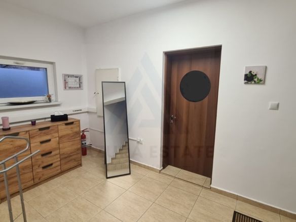 Spațiu comercial de închiriat –82 mp. – Zona B-dul Victoriei