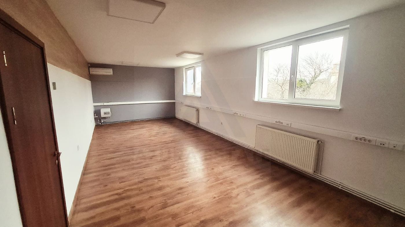 Spațiu comercial de închiriat –82 mp. – Zona B-dul Victoriei