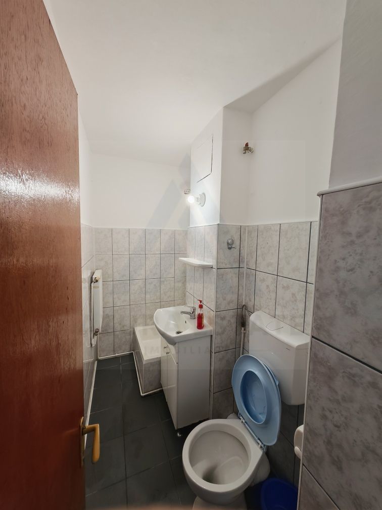 Garsonieră decomandată, renovată, 25 mp. – Cartier Vasile Aaron