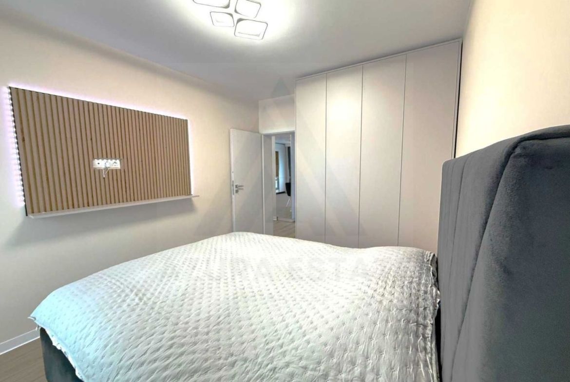 Apartament prima închiriere 3 camere balcon parcare – zona Dedeman