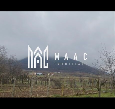 Teren 400 mp în Poplaca | Priveliște frumoasă și zonă de case