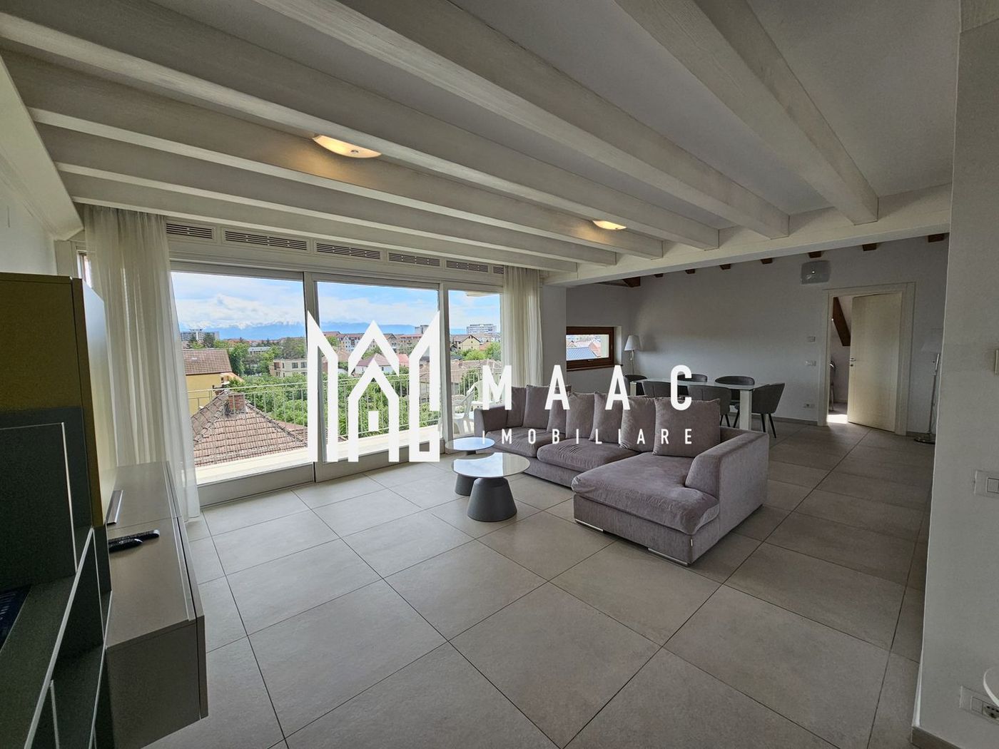 Apartament 3 camere | Etaj 4 | Lift | Calea Dumbravii