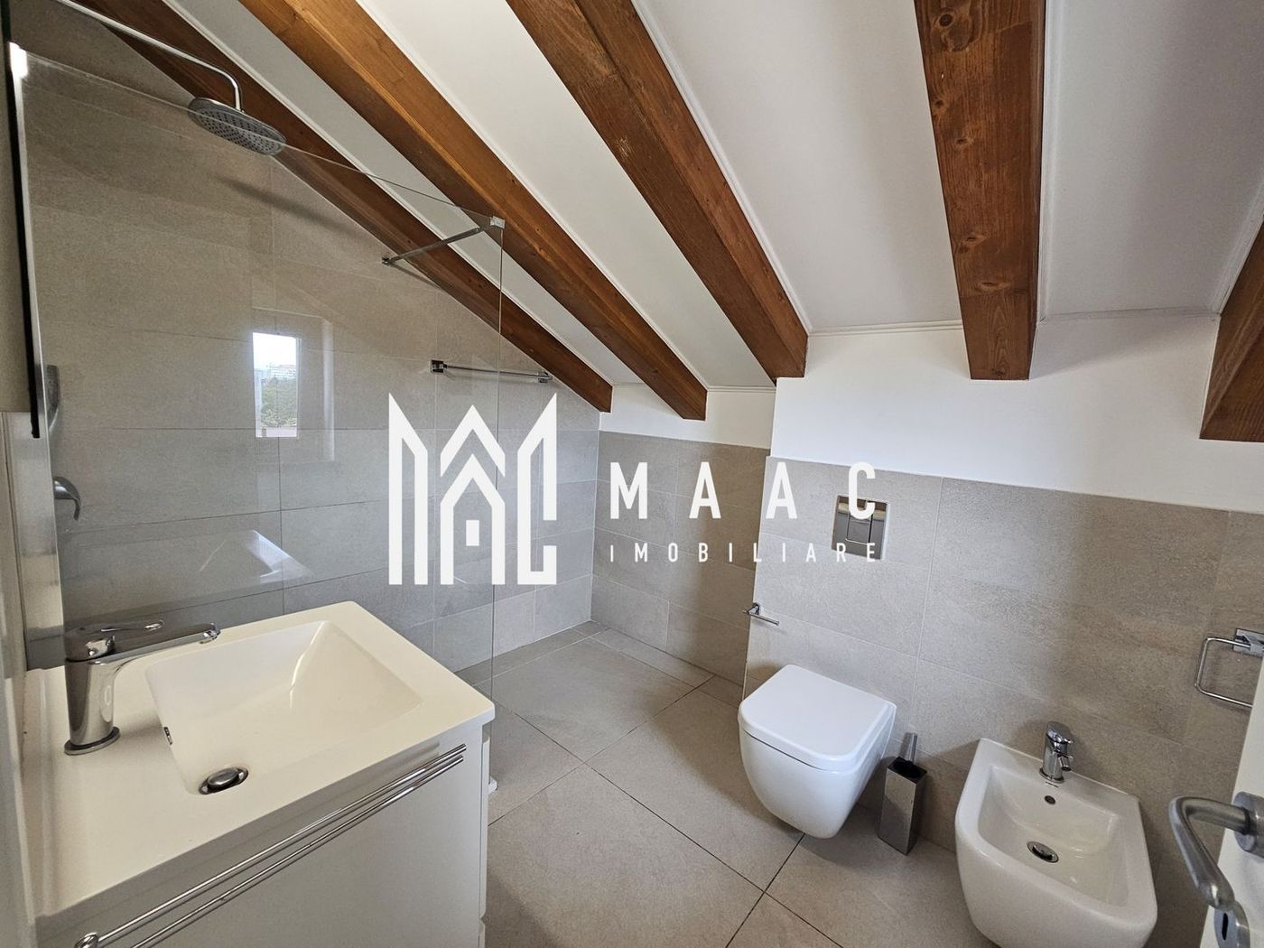 Apartament 3 camere | Etaj 4 | Lift | Calea Dumbravii