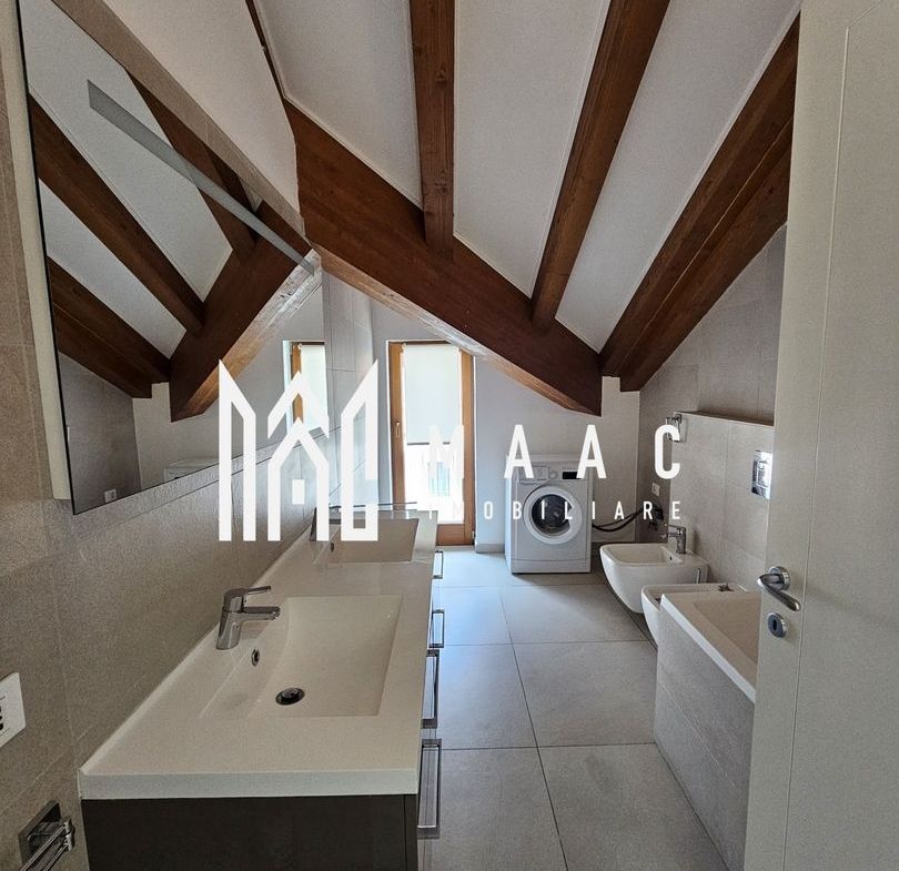 Apartament 3 camere | Etaj 4 | Lift | Calea Dumbravii