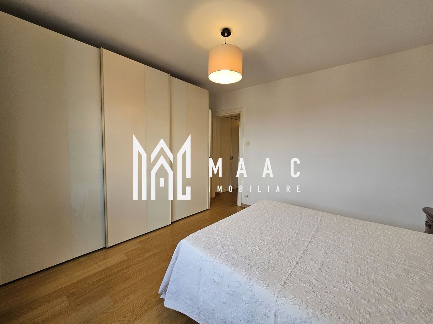 Apartament 3 camere | Etaj 2 | Lift | Calea Dumbravii
