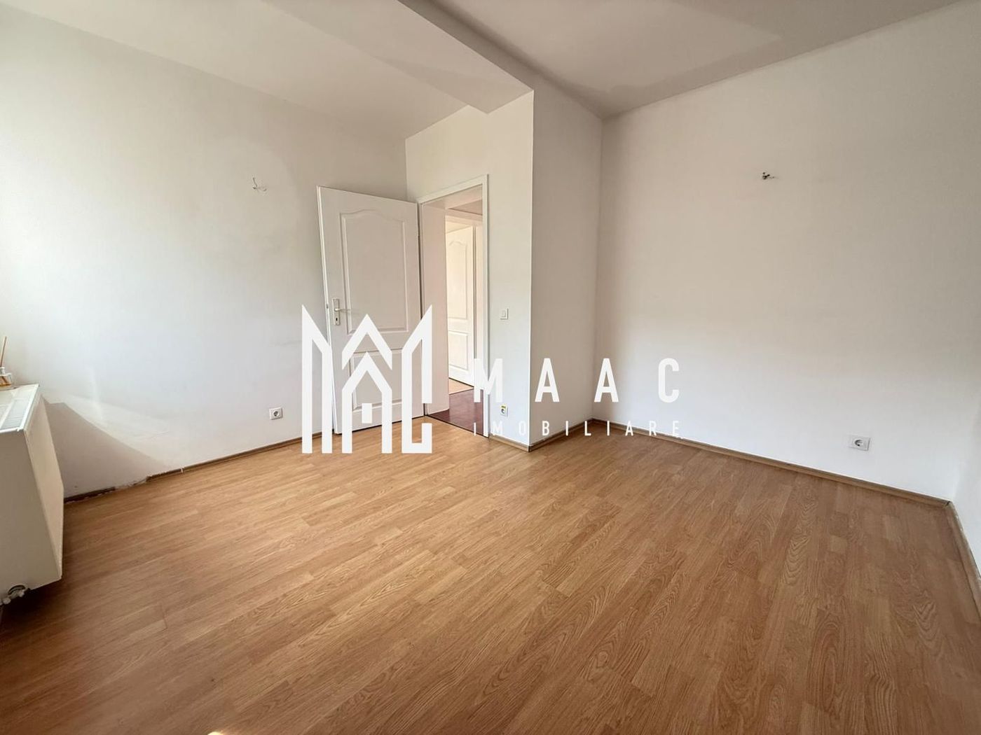 Spatiu comercial/ birouri | Etaj 1 | 80MP | Sub Arini