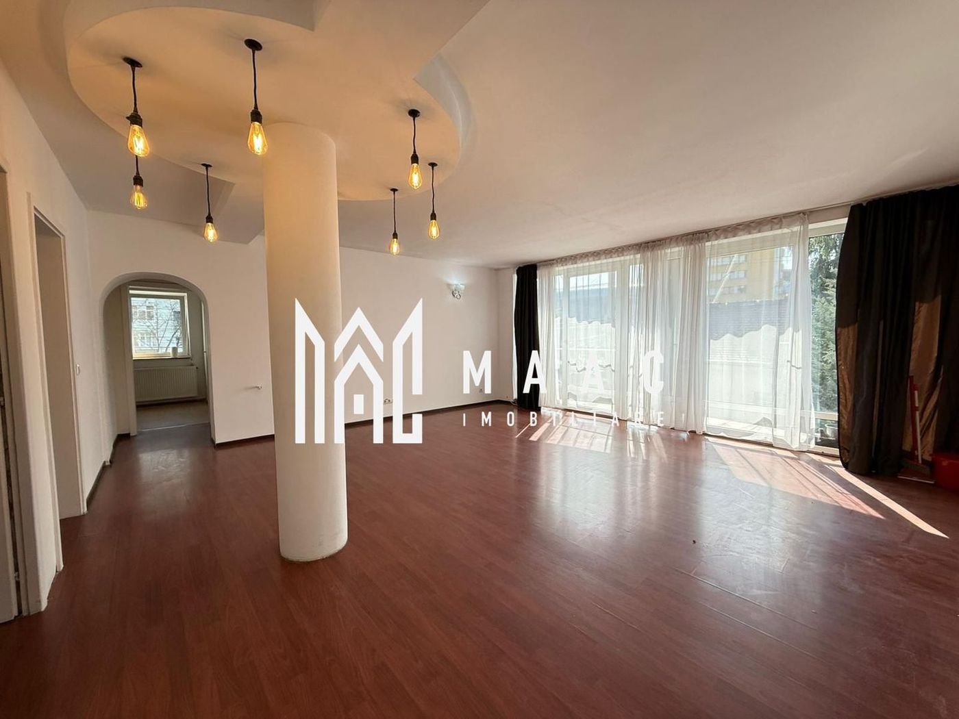 Spatiu comercial/ birouri | Etaj 1 | 80MP | Sub Arini