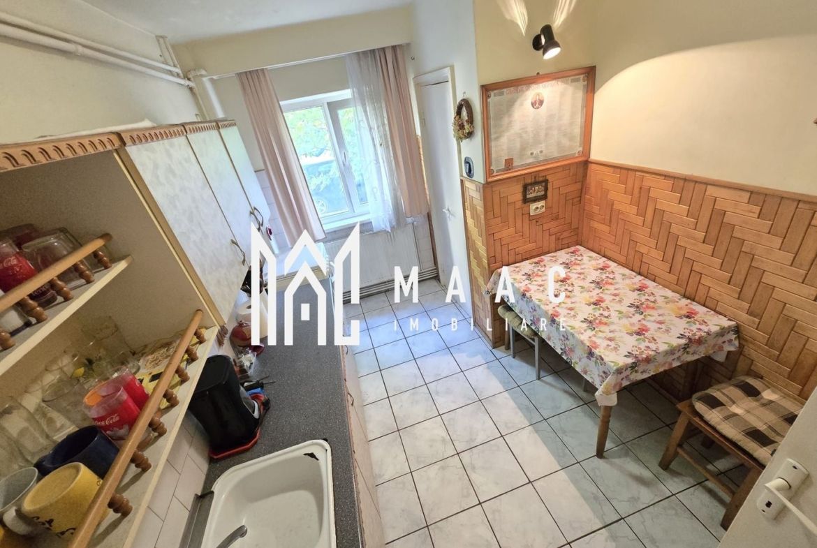 Apartament 3 camere decomandate 2 bai Zona Strand