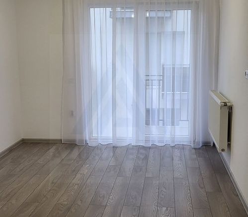 Apartament 3 camere 3 balcoane etaj 1 parcare  Calea Cisnadiei