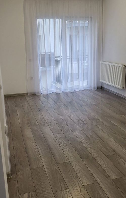Apartament 3 camere 3 balcoane etaj 1 parcare  Calea Cisnadiei