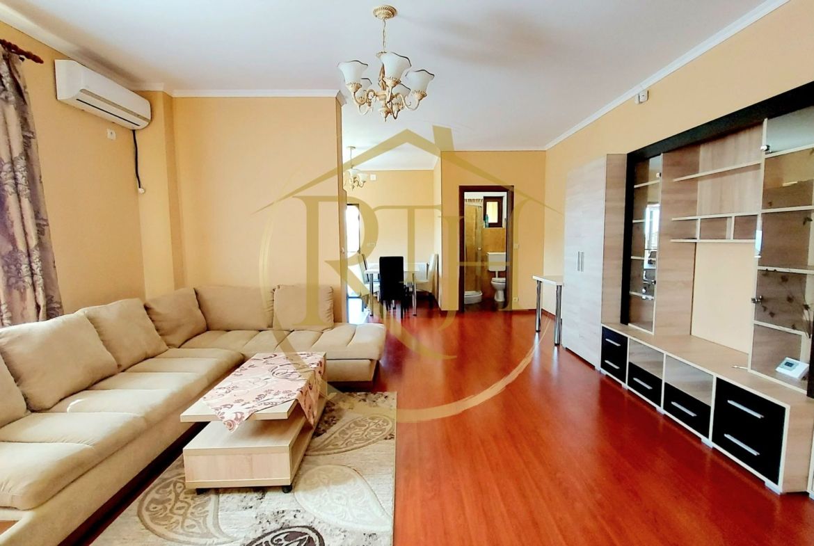 Oferim spre inchiriere casa-duplex,4 camere,Dumbravita aproape de Lidl
