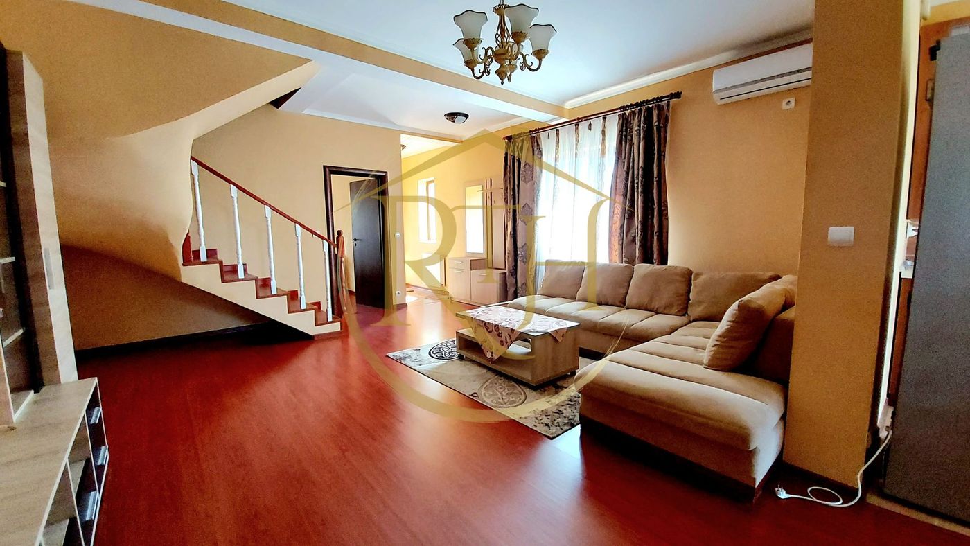 Oferim spre inchiriere casa-duplex,4 camere,Dumbravita aproape de Lidl