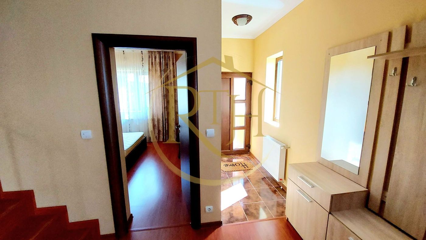 Oferim spre inchiriere casa-duplex,4 camere,Dumbravita aproape de Lidl