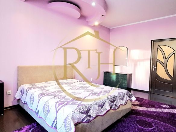 Oferim spre inchiriere apartament spatios, cu 3 camere, aproape de Nokia